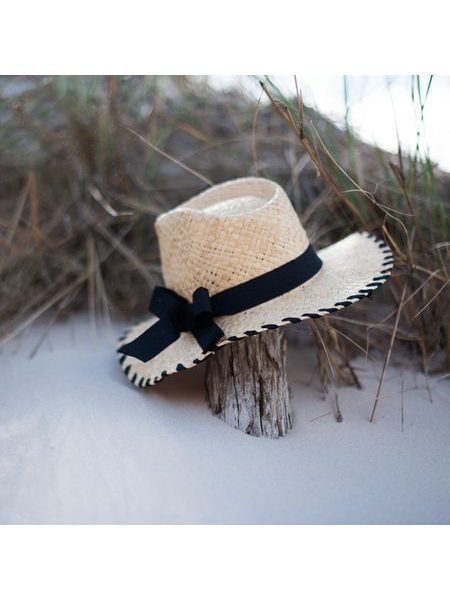 Klobouk letní dámský s černou mašlí