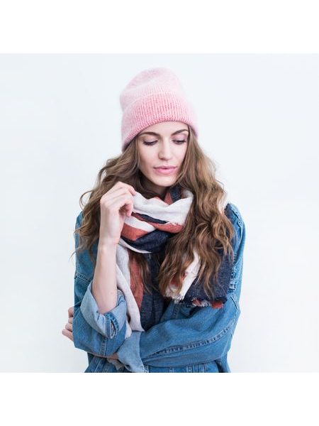 Zimní bílozelená čepice