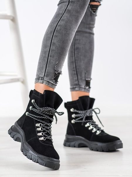 Módní šněrovací boty