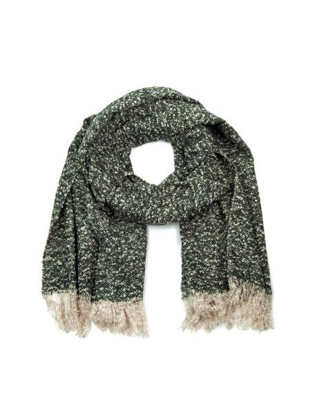 Velký šál v šedých barvách