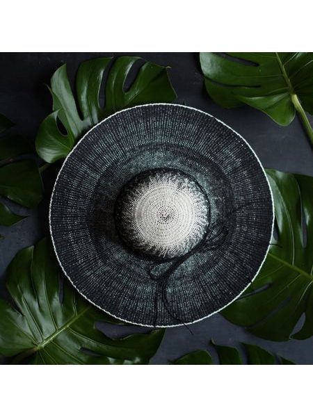 Lehký a vzdušný klobouk