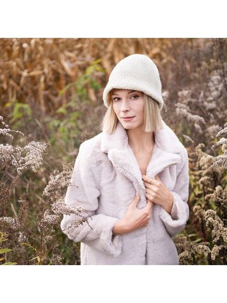 Slušivý klobouk na podzim a zimu oranžový