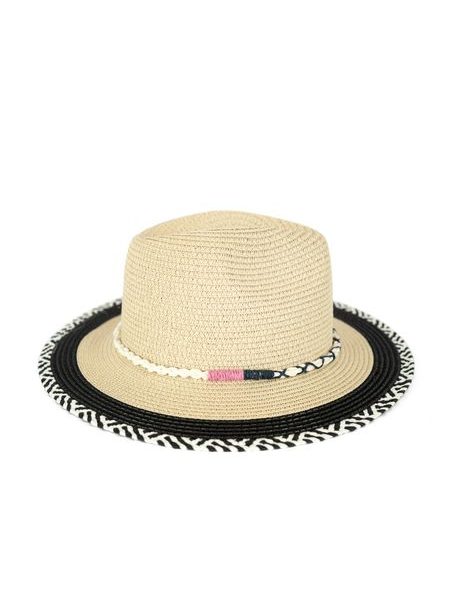 Klobouk se zdobeným lemem