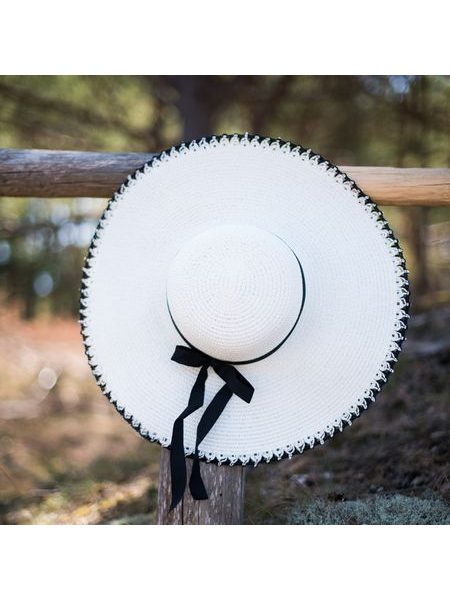 Lehký a vzdušný klobouk