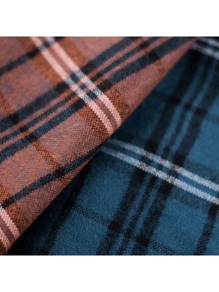 Originální zimní šála s roztřepenými boky