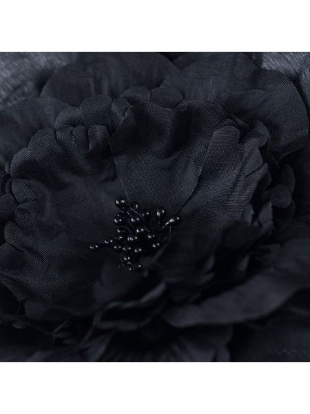 Bílý svatební fascinátor se závojem