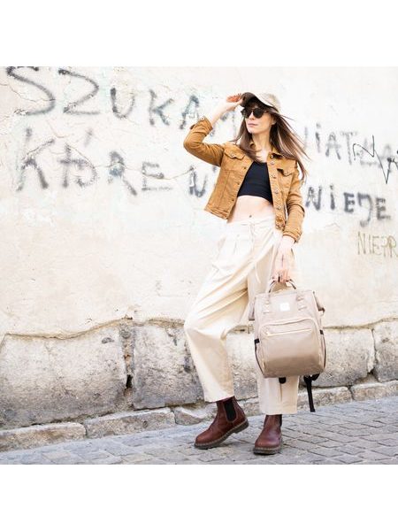 Letní šedá čepice s kšiltem