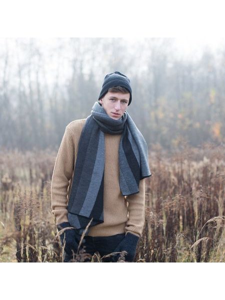 Modrá žebrovaná čepice