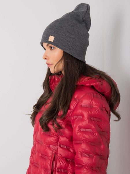 Tmavě šedá čepice