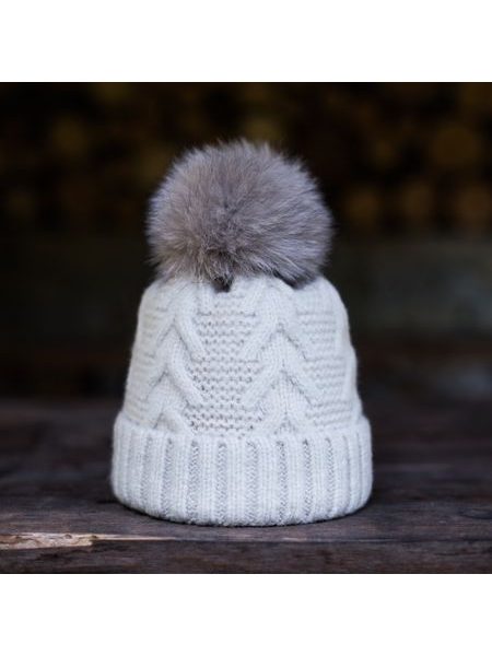 Zimní čepice se vzorem a bambulí modrá