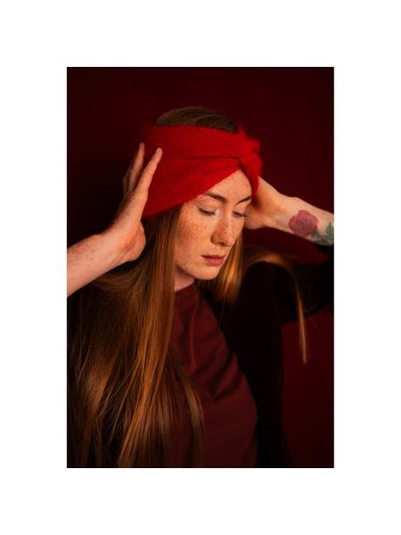 Čelenka - červený