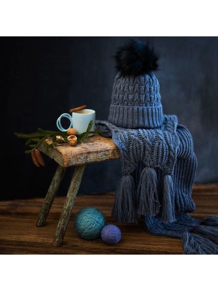 Pletená zimní šála s třásněmi - oranžová