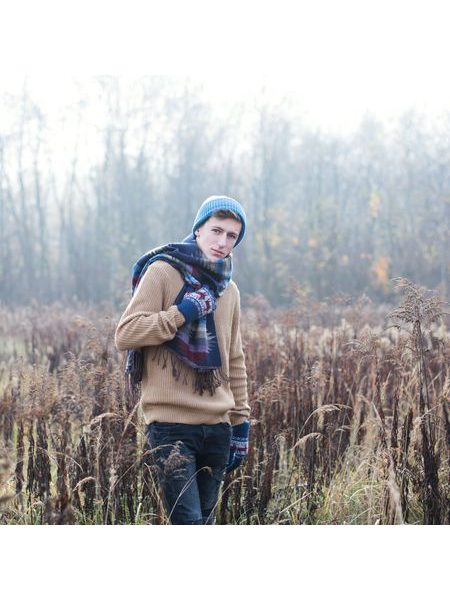 Šedé rukavice se soby