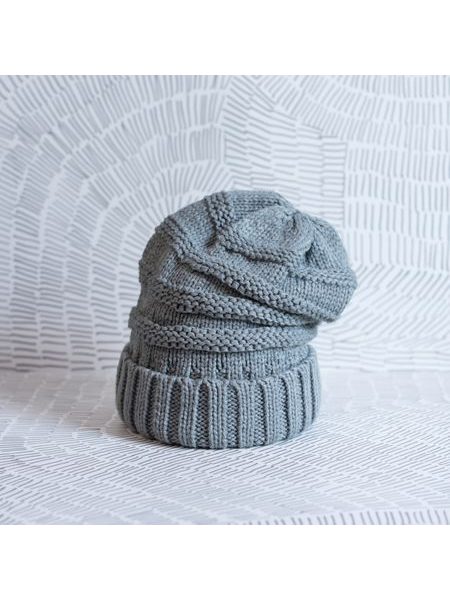 Zimní čepice černá nekousavá