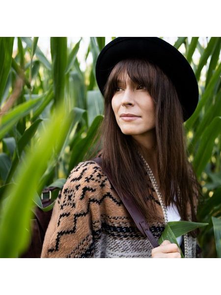 Dámský vlněný klobouk s úzkou krempou béžový