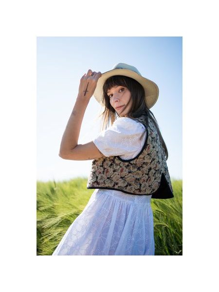 Lehký klobouk se stuhou