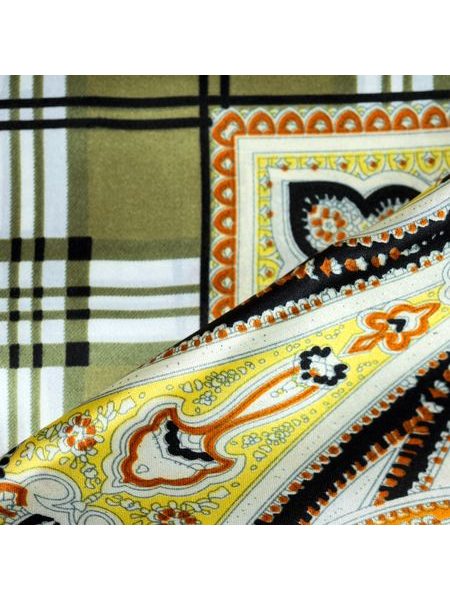 Klasický šátek s elegantními motivy - oranžový