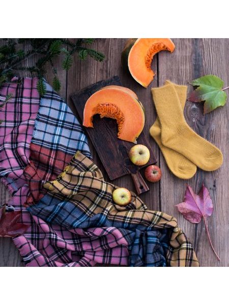 Originální zimní šála s roztřepenými boky