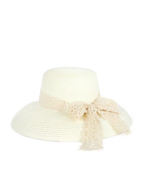 Slušivý klobouk se širokým lemem