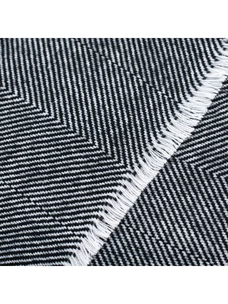 Černý cik cak pruhovaný šál