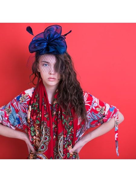 Elegantní fascinátor - tmavomodrá