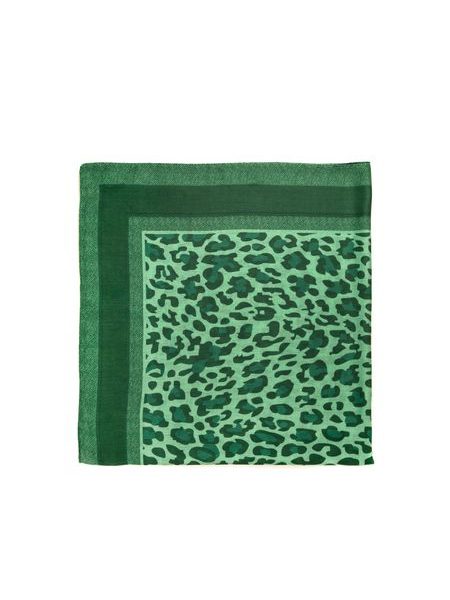 Zelený šál s orientálním motivem