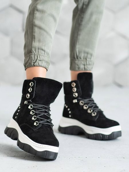 Traperky na platformě černé