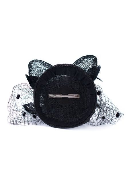 Bílý svatební fascinátor se závojem