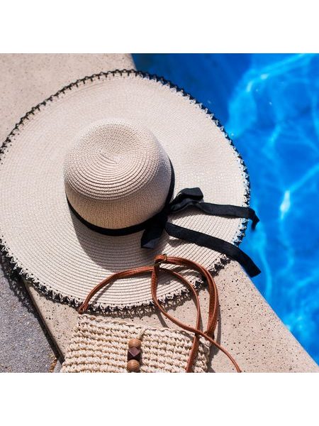 Lehký a vzdušný klobouk