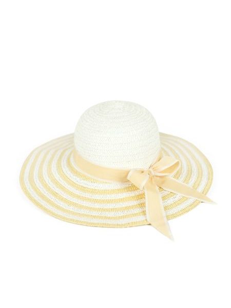 Klobouk se zdobeným lemem