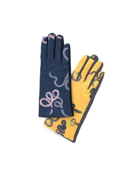 Bílošedé rukavice se vzorem