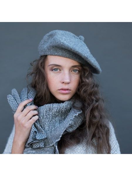 Jednoduchý dámský šál - krémový