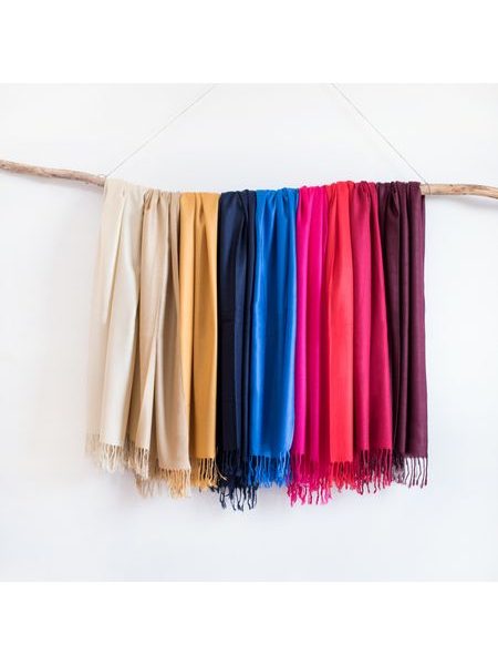 Klasická elegantní šála žlutá