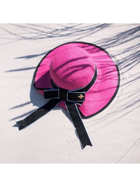 Velmi slušivý klobouk