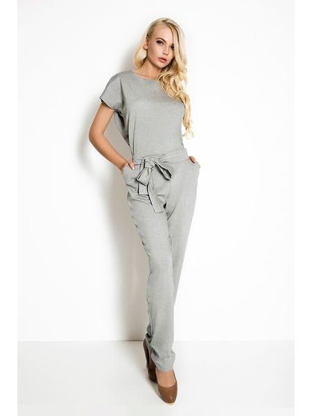 Elegantní světle šedý overal s mašlí v pase