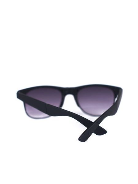 Klasické sluneční brýle