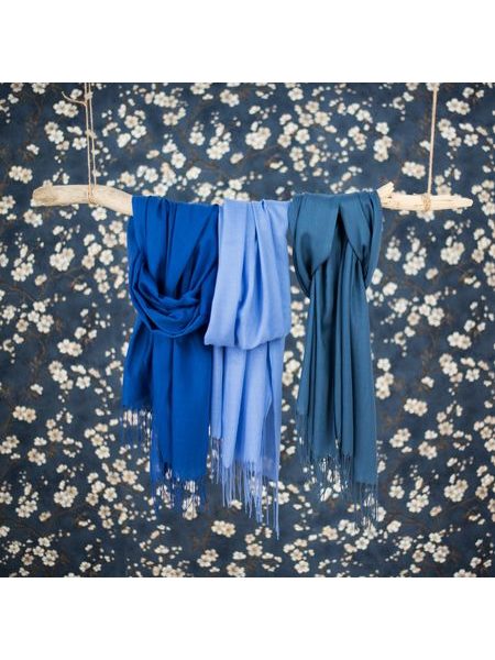 Jemný šál oranžový