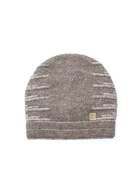 Čepice s rafinovaným zdobením fialová