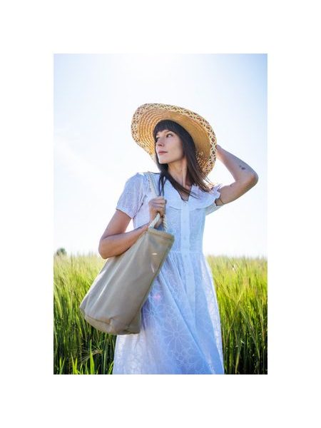 Klobouk se zdobeným lemem