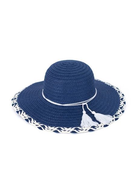 Klobouk se zdobeným lemem