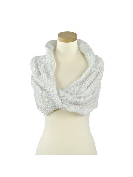Kruhový pletený šál - bílý