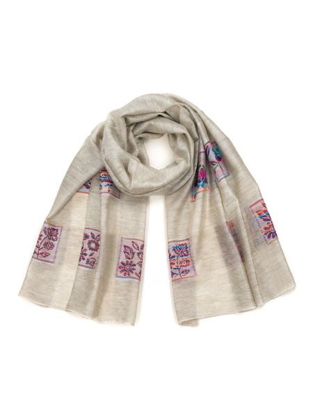 Dámský šedý šál s barevnými detaily