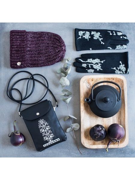 Šedá taška přes rameno s červeným detailem