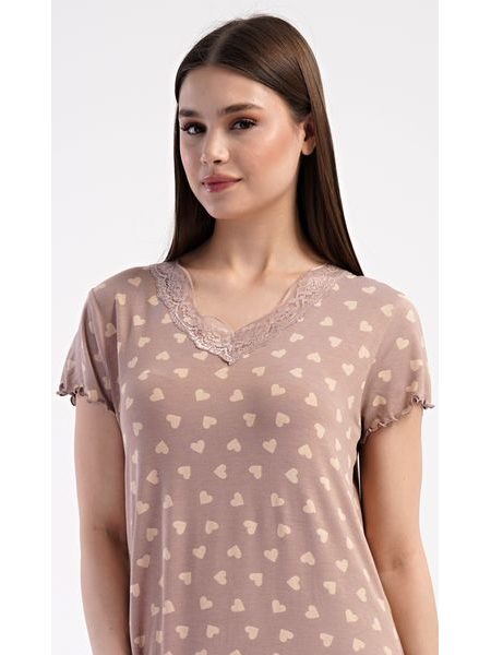 Dámská noční košile s krátkým rukávem Srdíčka - bílá káva