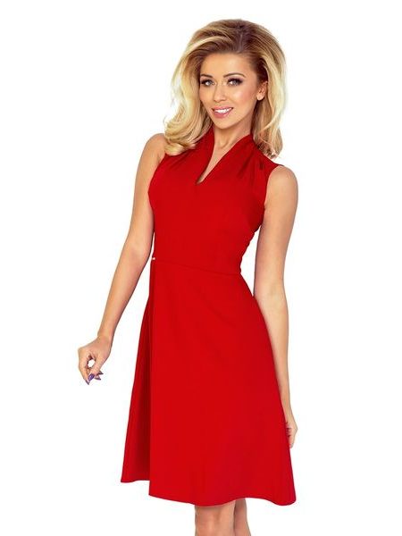 Červené šaty s nařaseným výstřihem do V