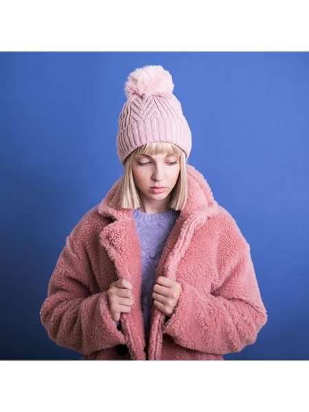 Dámská módní čepice s bambulí a perličkami šedá