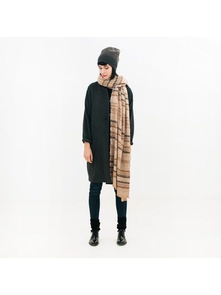 Vlněný šál v zemitých barvách