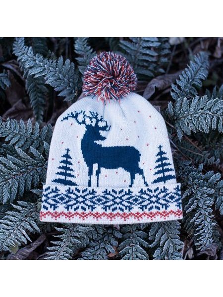 Čepice se sobem bílá