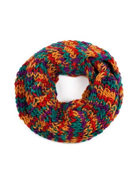 Veselá melanžová kruhová šála v tlumených barvách