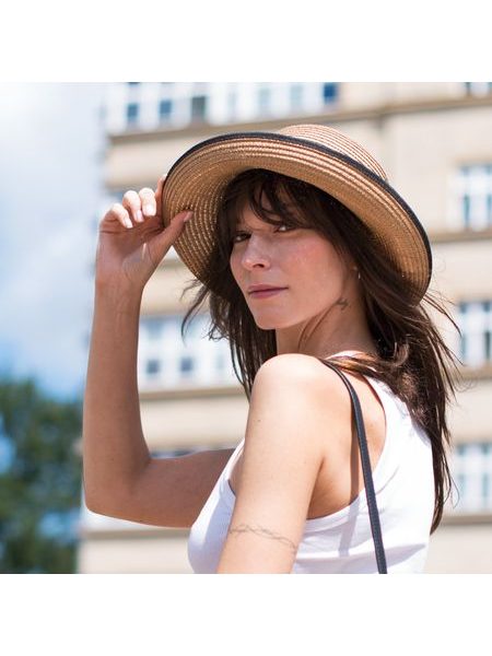 Klobouk se širokým lemem